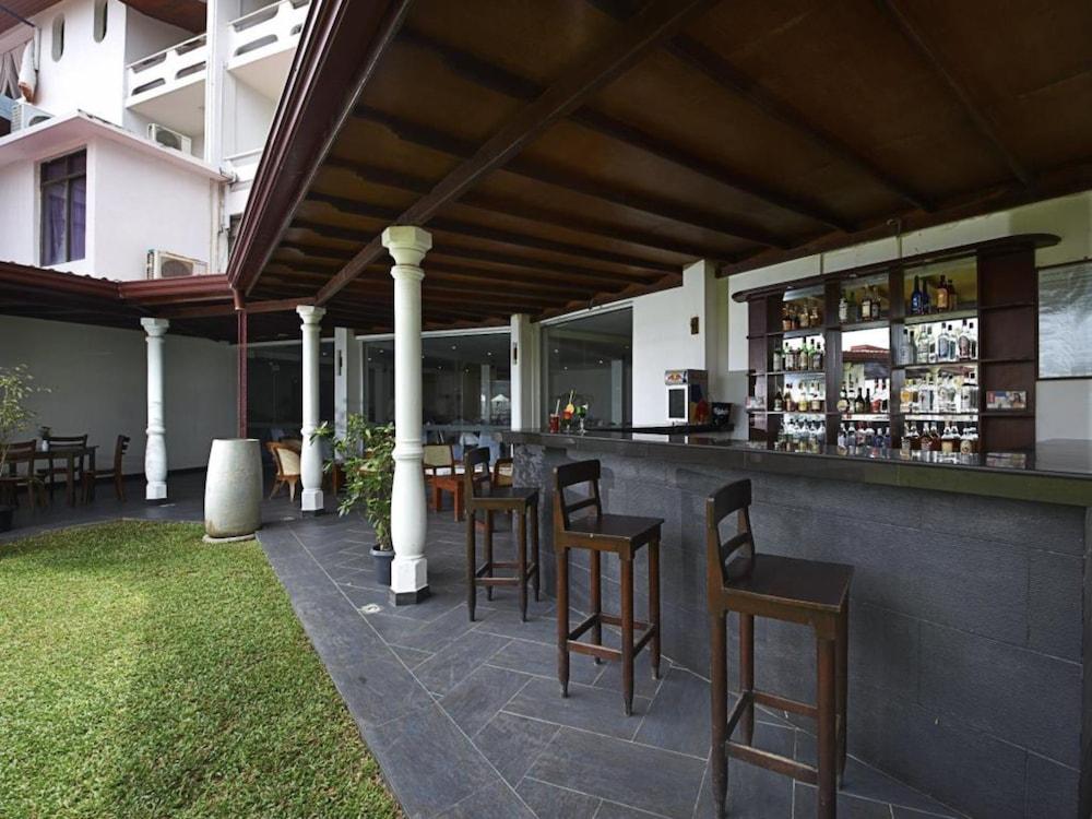 Berjaya Hotel Colombo Dehiwala-Mount Lavinia Ngoại thất bức ảnh