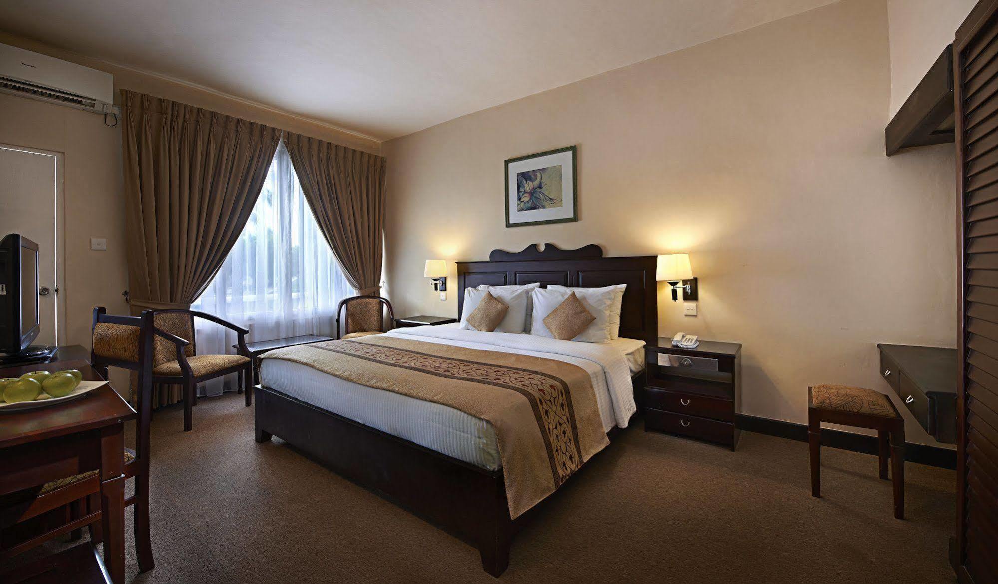 Berjaya Hotel Colombo Dehiwala-Mount Lavinia Ngoại thất bức ảnh