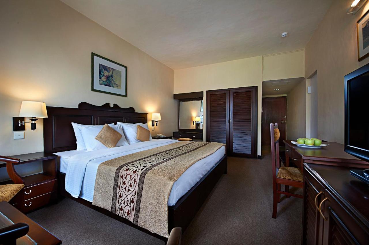 Berjaya Hotel Colombo Dehiwala-Mount Lavinia Ngoại thất bức ảnh